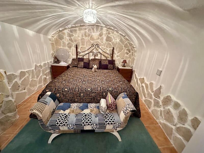 3 bedroom Cave House for sale