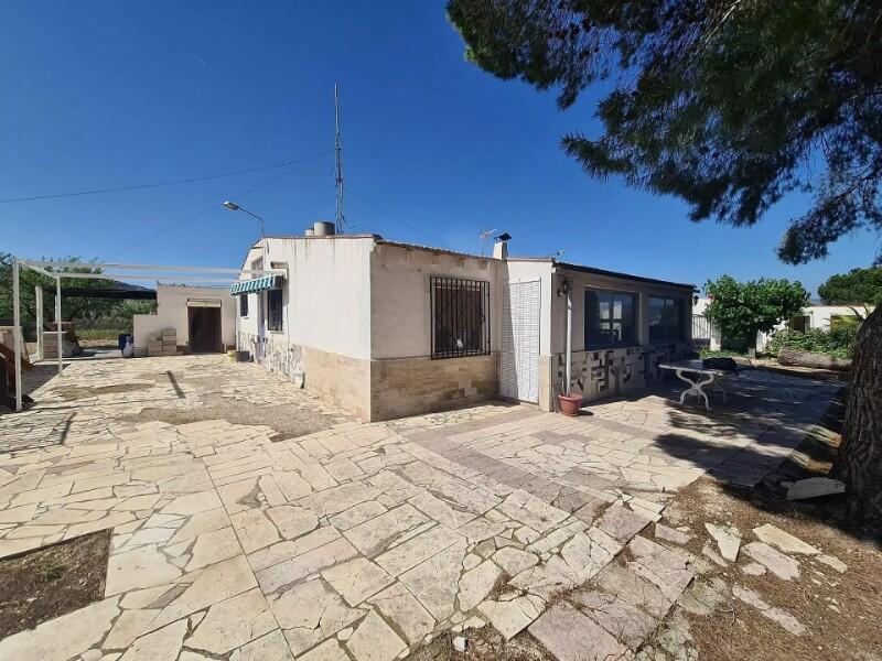 Villa for sale in Sax, Alicante