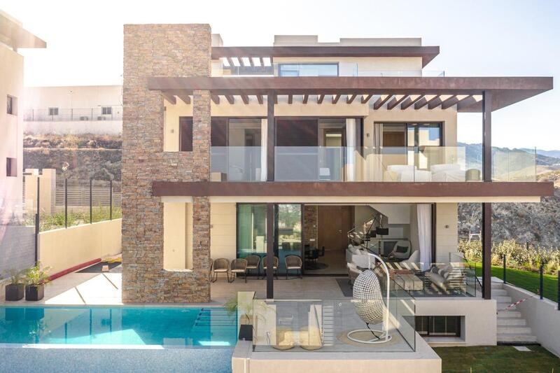 Villa en venta en Benahavis, Málaga