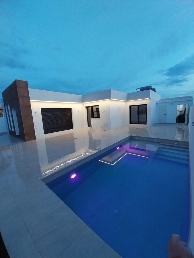 4 bedroom Villa for sale