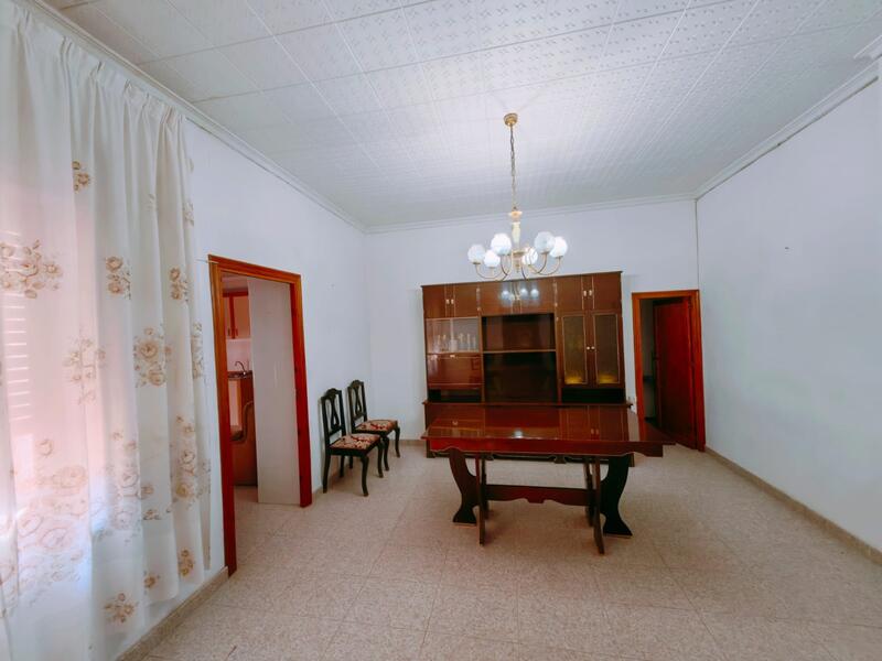 3 Schlafzimmer Stadthaus zu verkaufen