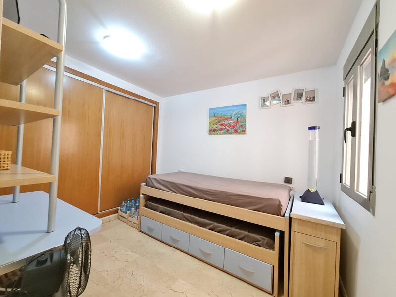 2 slaapkamer Appartement Te koop