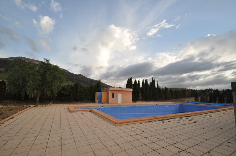 5 bedroom Villa for sale