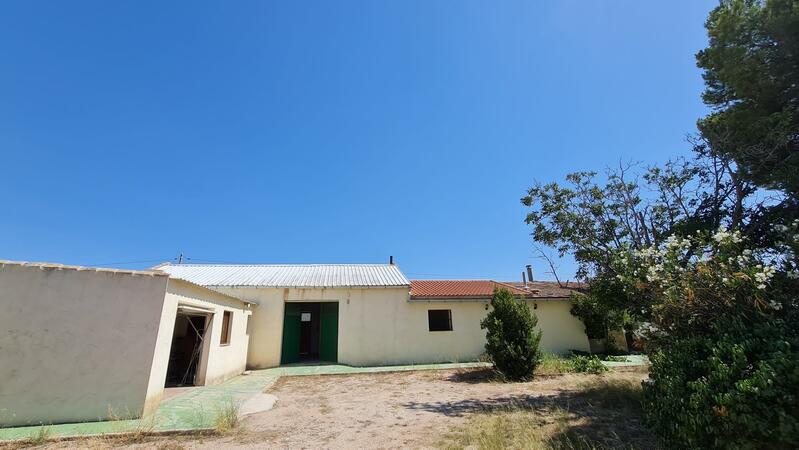 4 Schlafzimmer Landhaus zu verkaufen