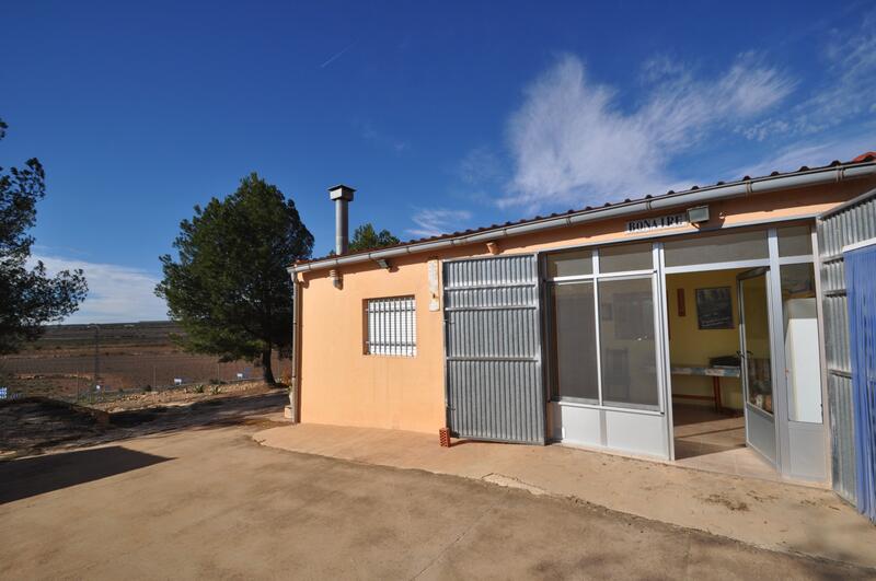 Landhaus zu verkaufen in Pinoso, Alicante