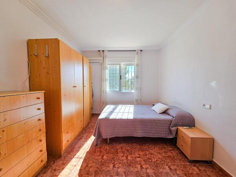 5 Schlafzimmer Landhaus zu verkaufen