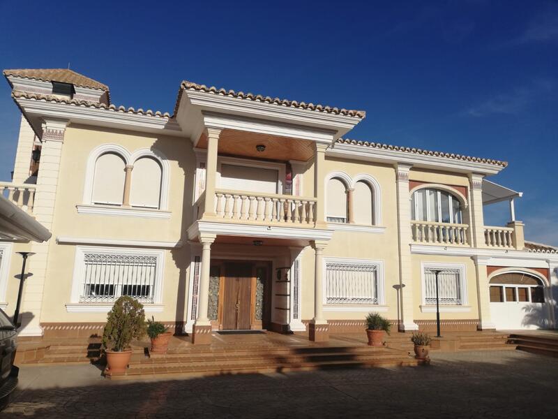 Villa till salu i Yecla, Murcia