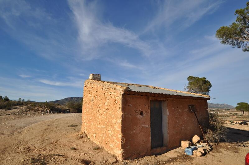 Landa till salu i Pinoso, Alicante