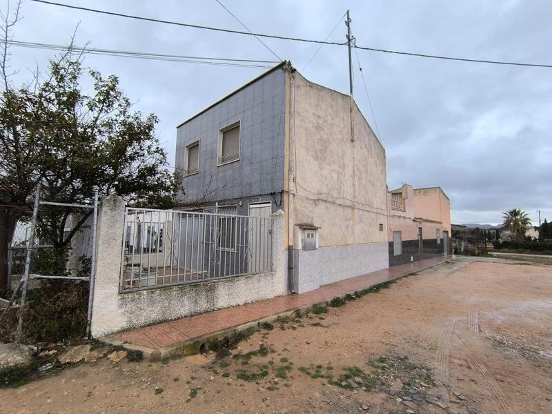 Townhouse for sale in Yecla, Murcia