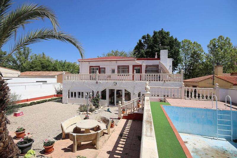 Villa til salg i Caudete, Albacete