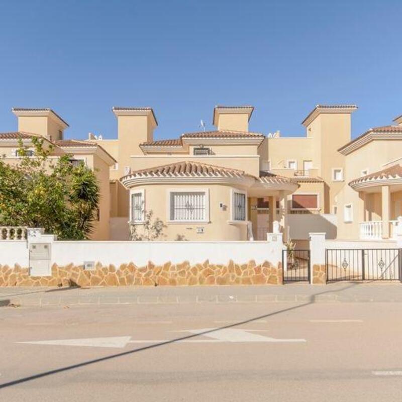 Villa en venta en San Miguel de Salinas, Alicante