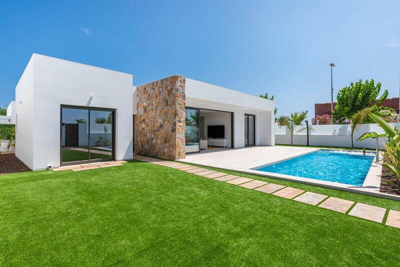 Villa til salgs i Los Alcazares, Murcia