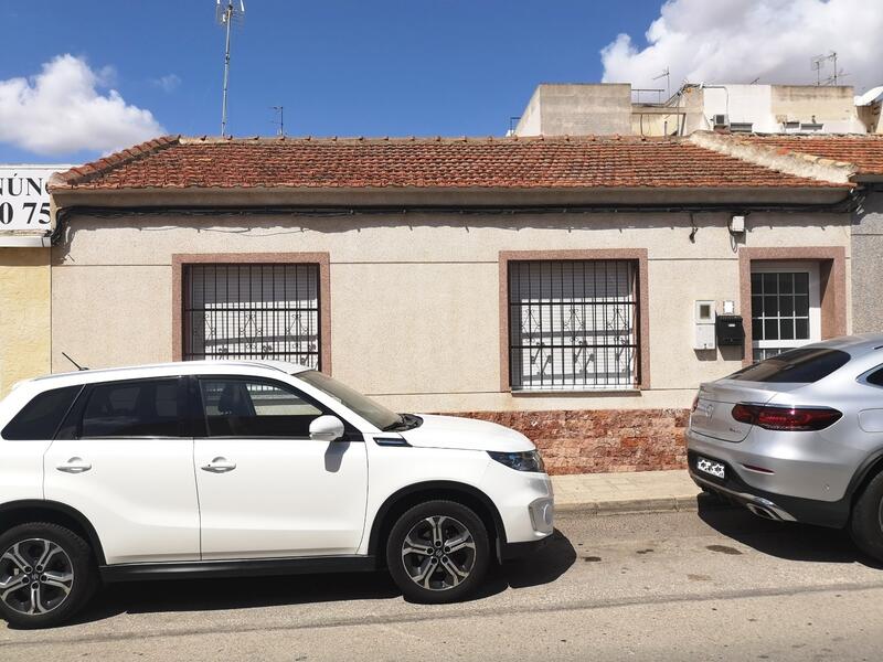 Stadthaus zu verkaufen in Los Montesinos, Alicante