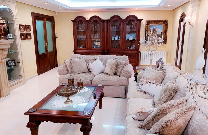 4 bedroom Villa for sale