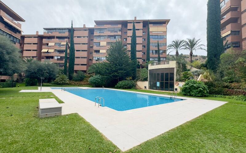 Apartamento en venta en Alacant/Alicante, Alicante