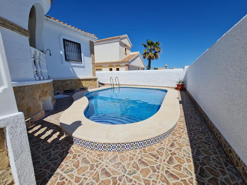 Villa till salu i Gran Alacant, Alicante