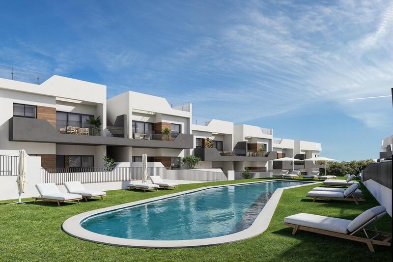 Villa en venta en San Miguel de Salinas, Alicante