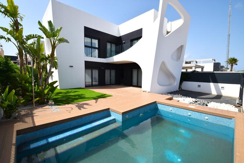 Villa til salgs i Ciudad Quesada, Alicante