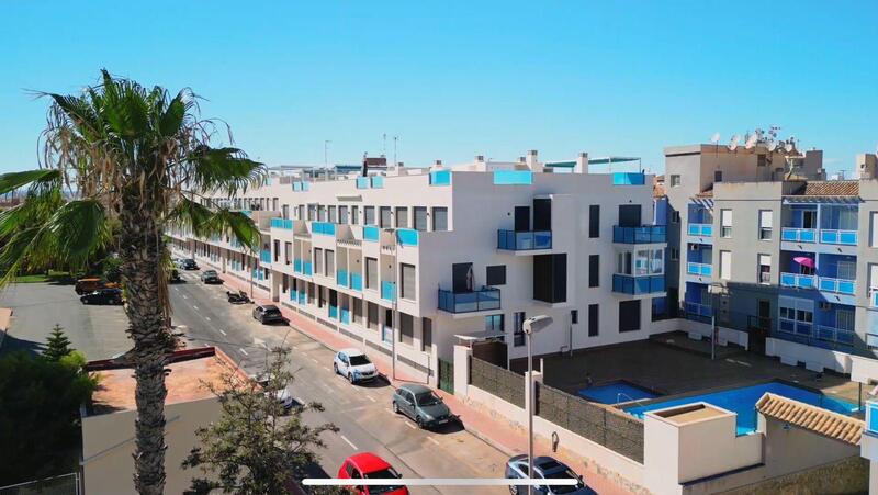 Apartamento en venta en Torrevieja, Alicante