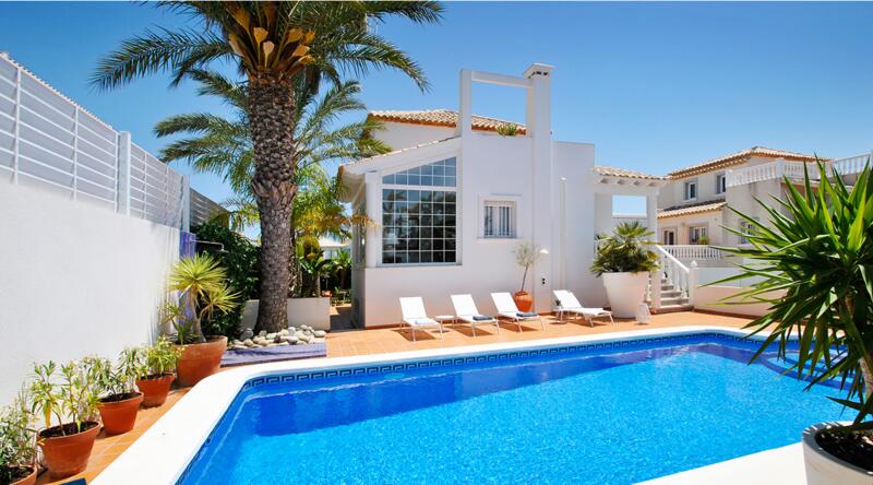 5 bedroom Villa for sale