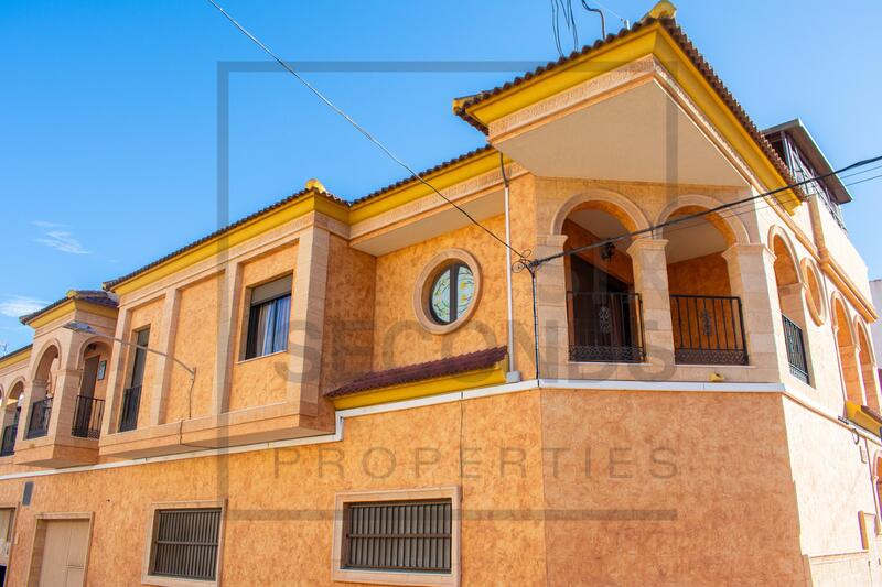 Villa en venta en Guardamar del Segura, Alicante