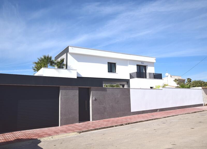 Villa for sale in Ciudad Quesada, Alicante