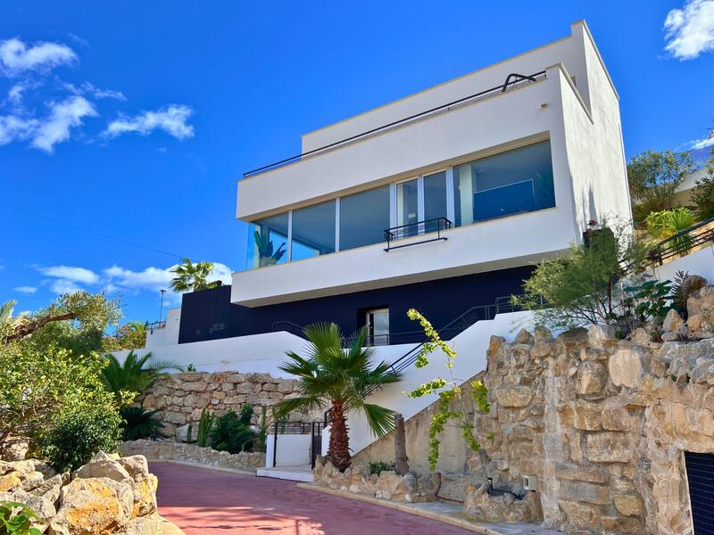 Villa til salgs i El Campello, Alicante