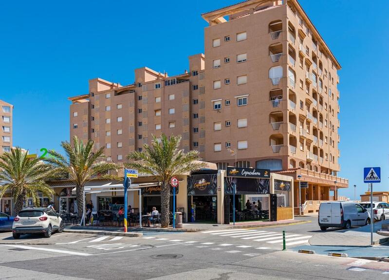 Apartment for sale in La Manga del Mar Menor, Murcia