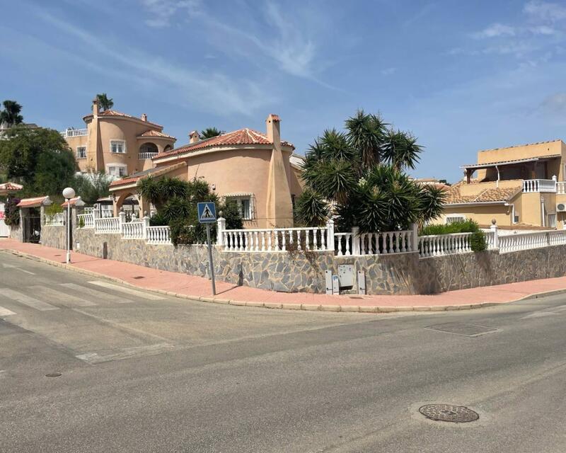 Villa for sale in Ciudad Quesada, Alicante