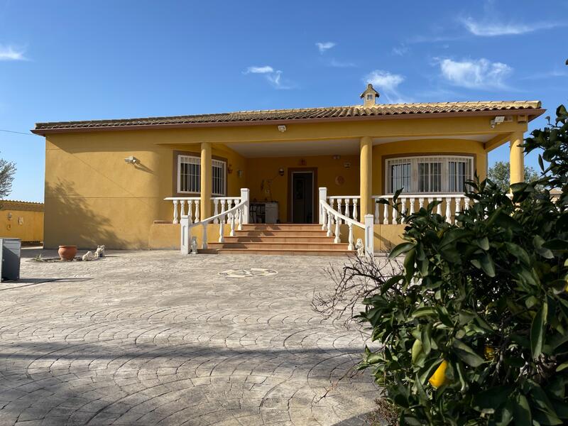 Country House for sale in Catral, Alicante