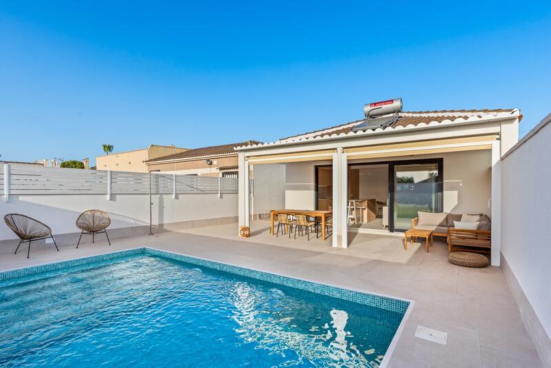 Villa for sale in Torrevieja, Alicante