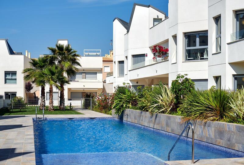 Maison de Ville à vendre dans Torrevieja, Alicante