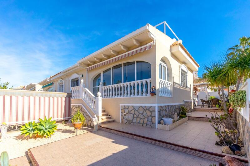 Villa zu verkaufen in Ciudad Quesada, Alicante