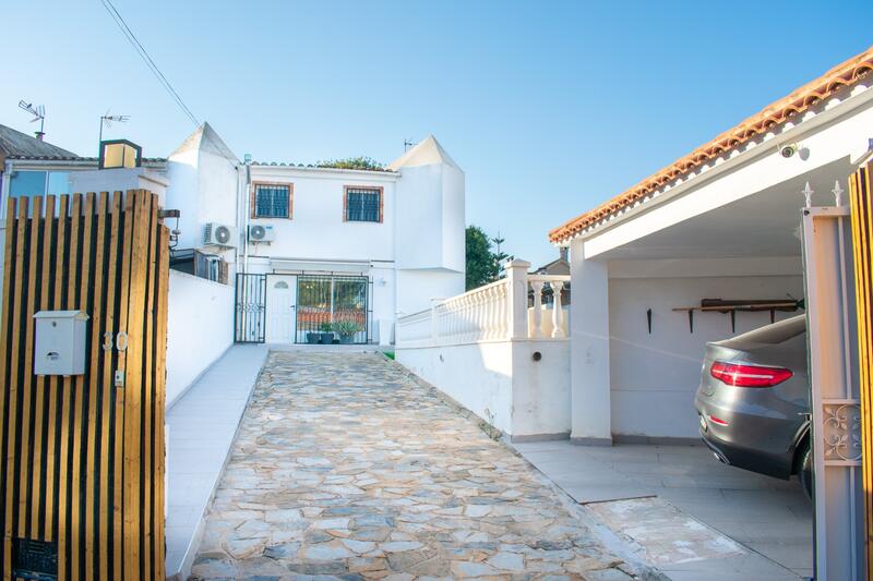 Maison de Ville à vendre dans Torrevieja, Alicante