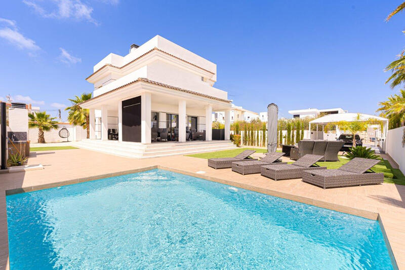 Villa till salu i Ciudad Quesada, Alicante