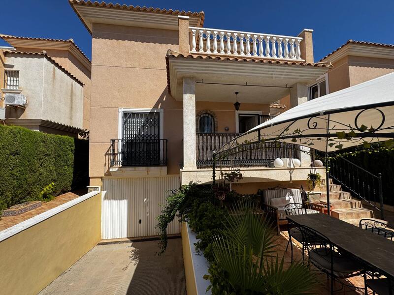 Villa à vendre dans Orihuela Costa, Alicante