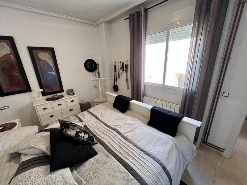 2 slaapkamer Appartement Te koop