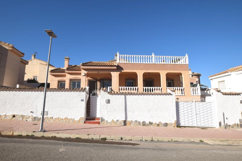 Villa til salgs i Ciudad Quesada, Alicante