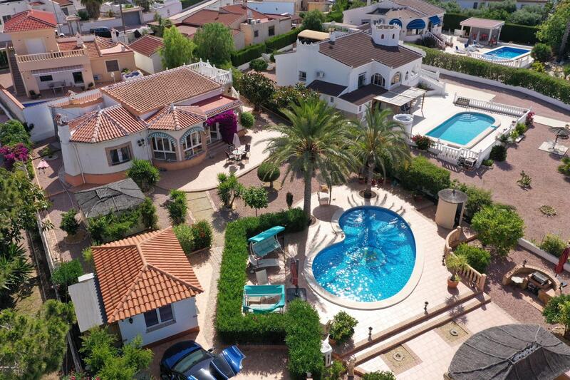 Villa for sale in Rojales, Alicante