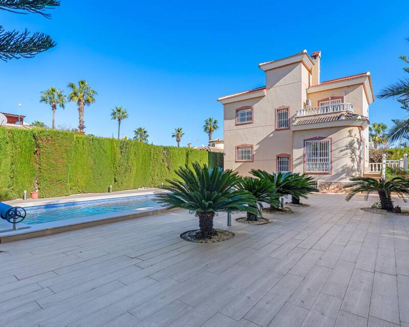 Villa till salu i Ciudad Quesada, Alicante