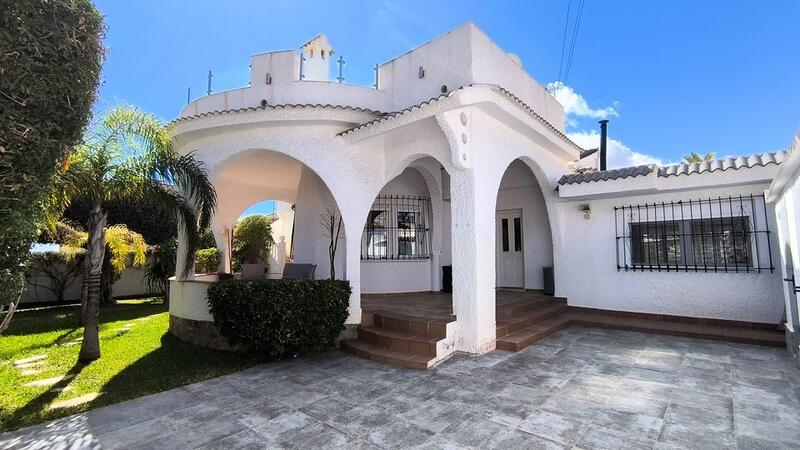 3 Cuarto Villa en venta