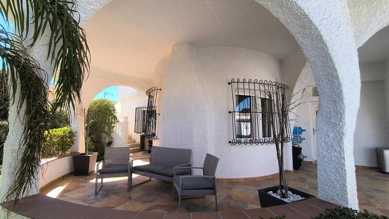 3 Cuarto Villa en venta