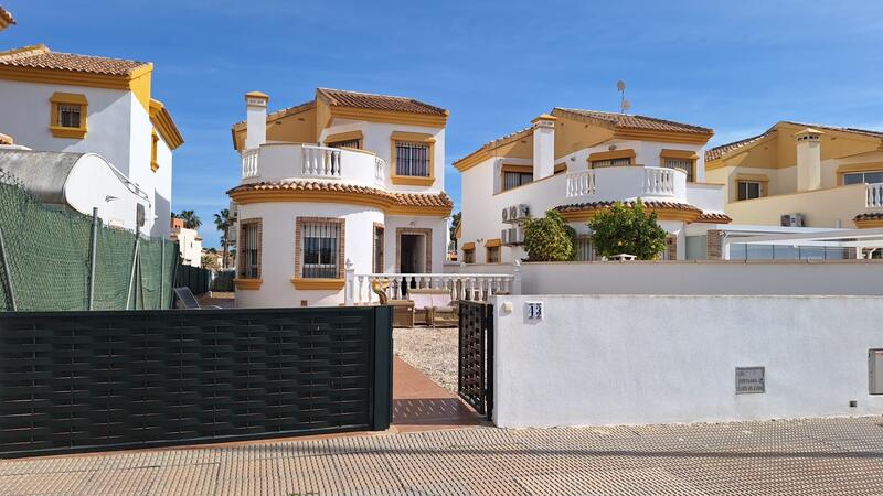 3 bedroom Villa for sale