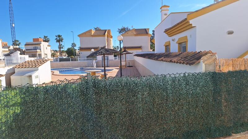 3 bedroom Villa for sale