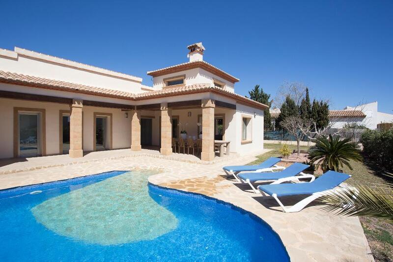 Villa for langtidsleie i Javea, Alicante