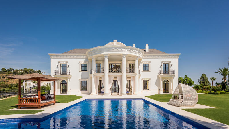 Villa til salgs i Las Chapas de Marbella, Málaga