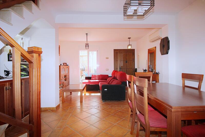 3 bedroom Country House for sale