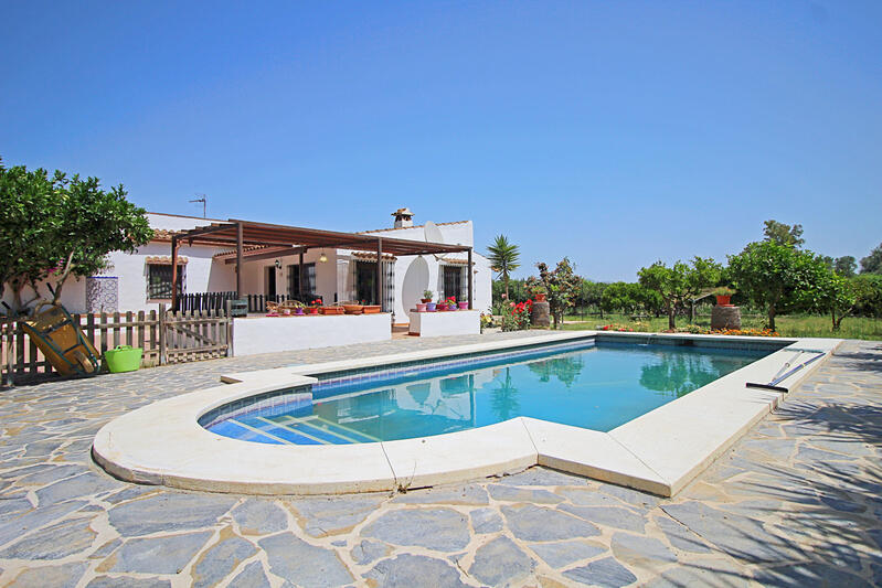 Country House for sale in Alhaurin el Grande, Málaga