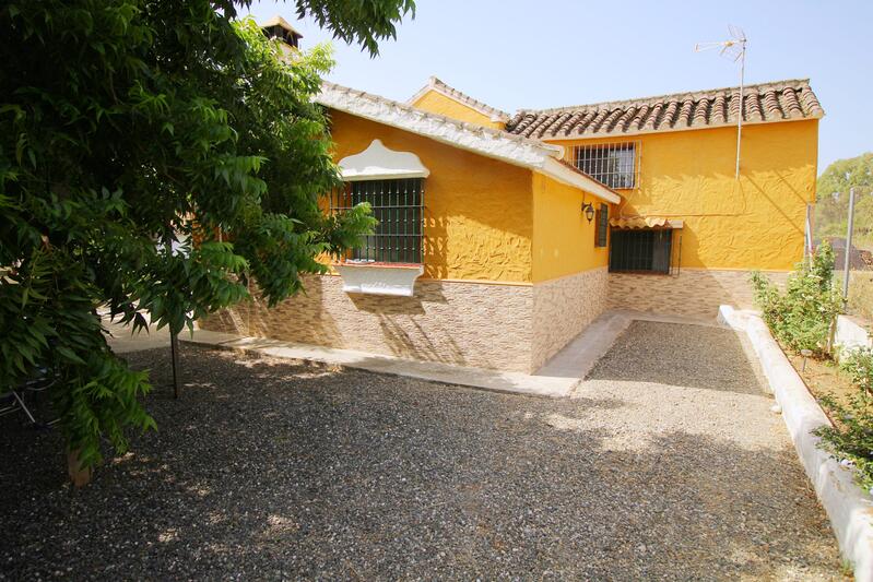 4 bedroom Country House for sale