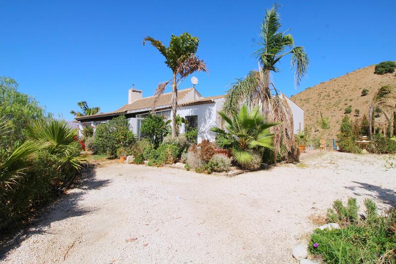 Country House for sale in Alora, Málaga